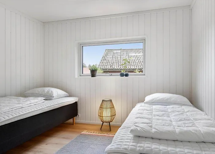 0235-romo-norre-frankel-63 *